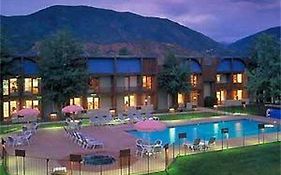 The Inn at Aspen Hotel & Suites